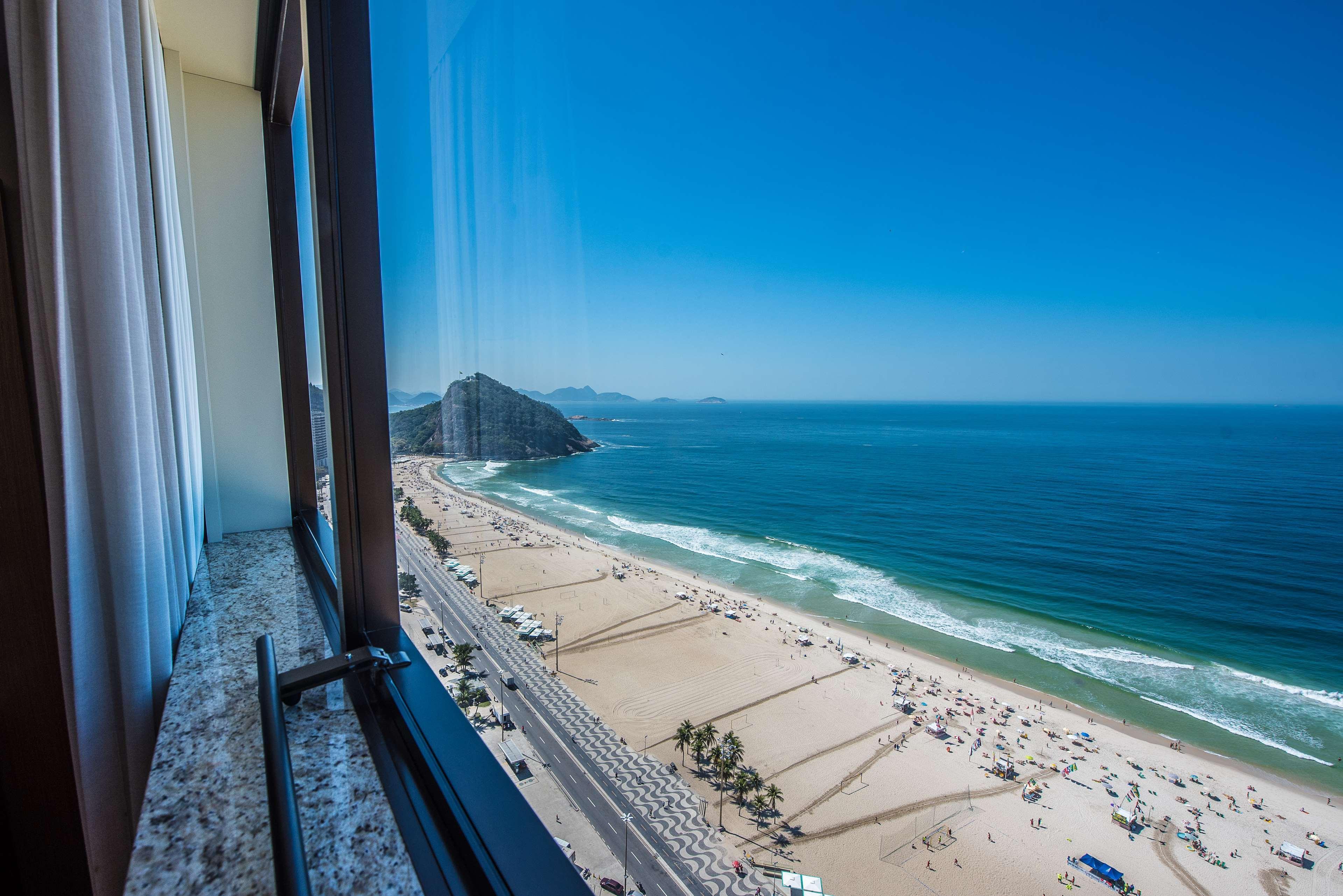 里约热内卢科帕卡巴纳希尔顿酒店 外观 照片 View of the beach from the hotel