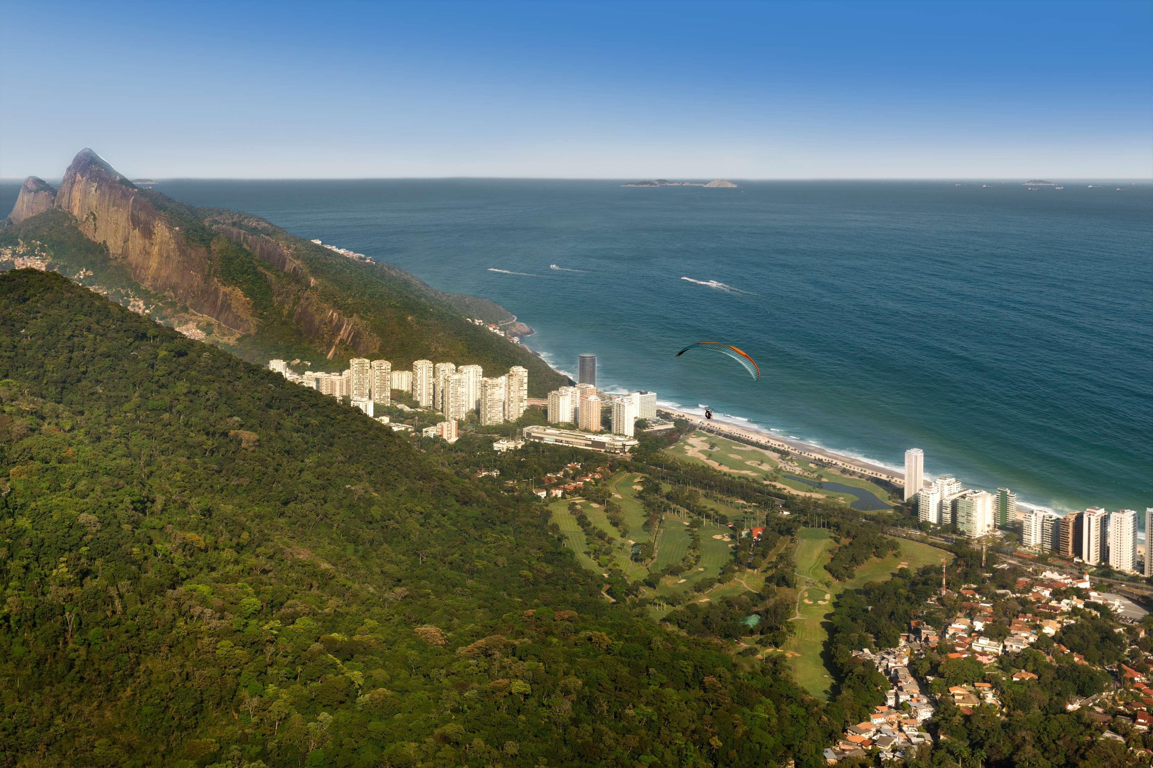 里约热内卢科帕卡巴纳希尔顿酒店 外观 照片 Aerial view of the resort