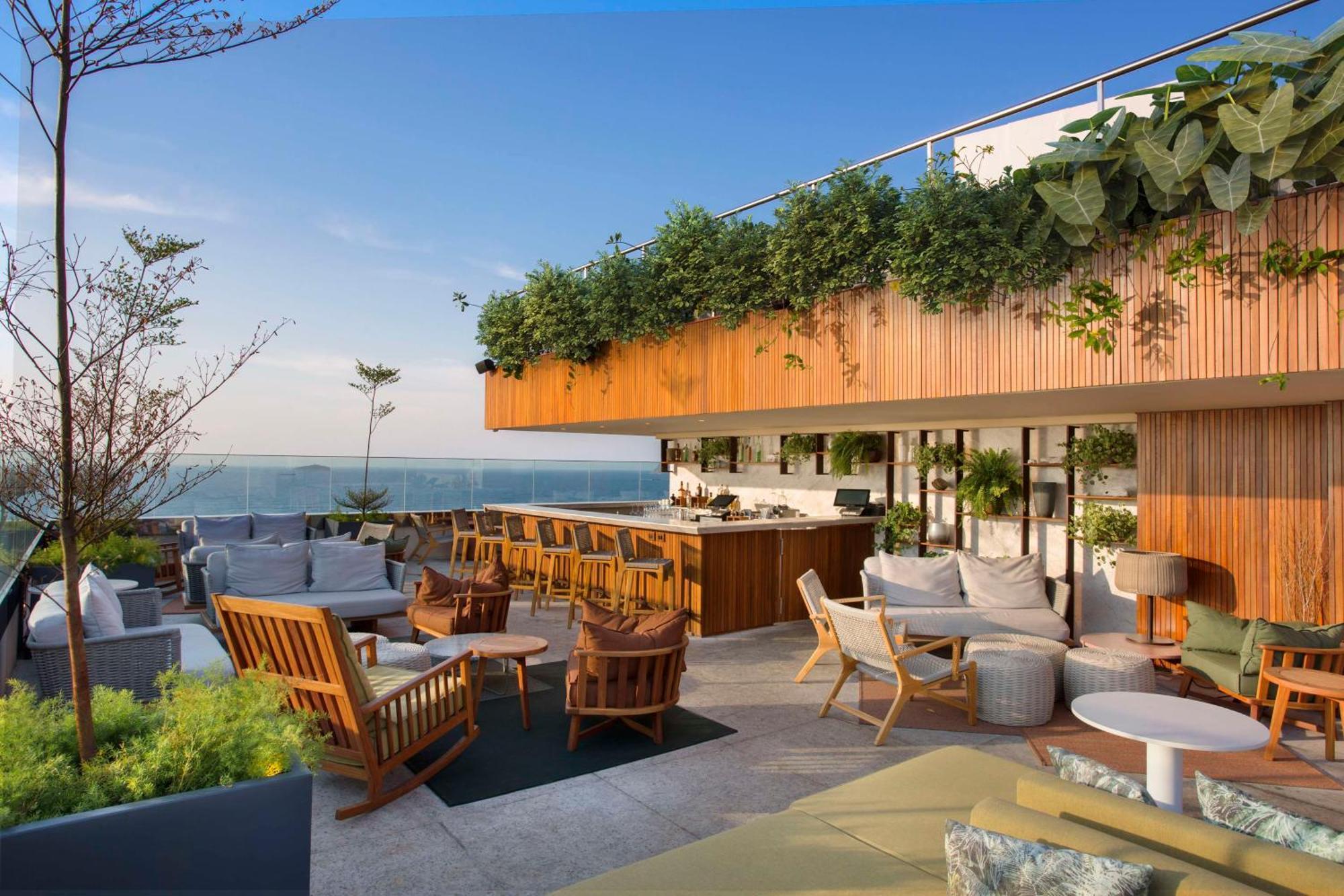 里约热内卢科帕卡巴纳希尔顿酒店 外观 照片 The rooftop bar at the hotel