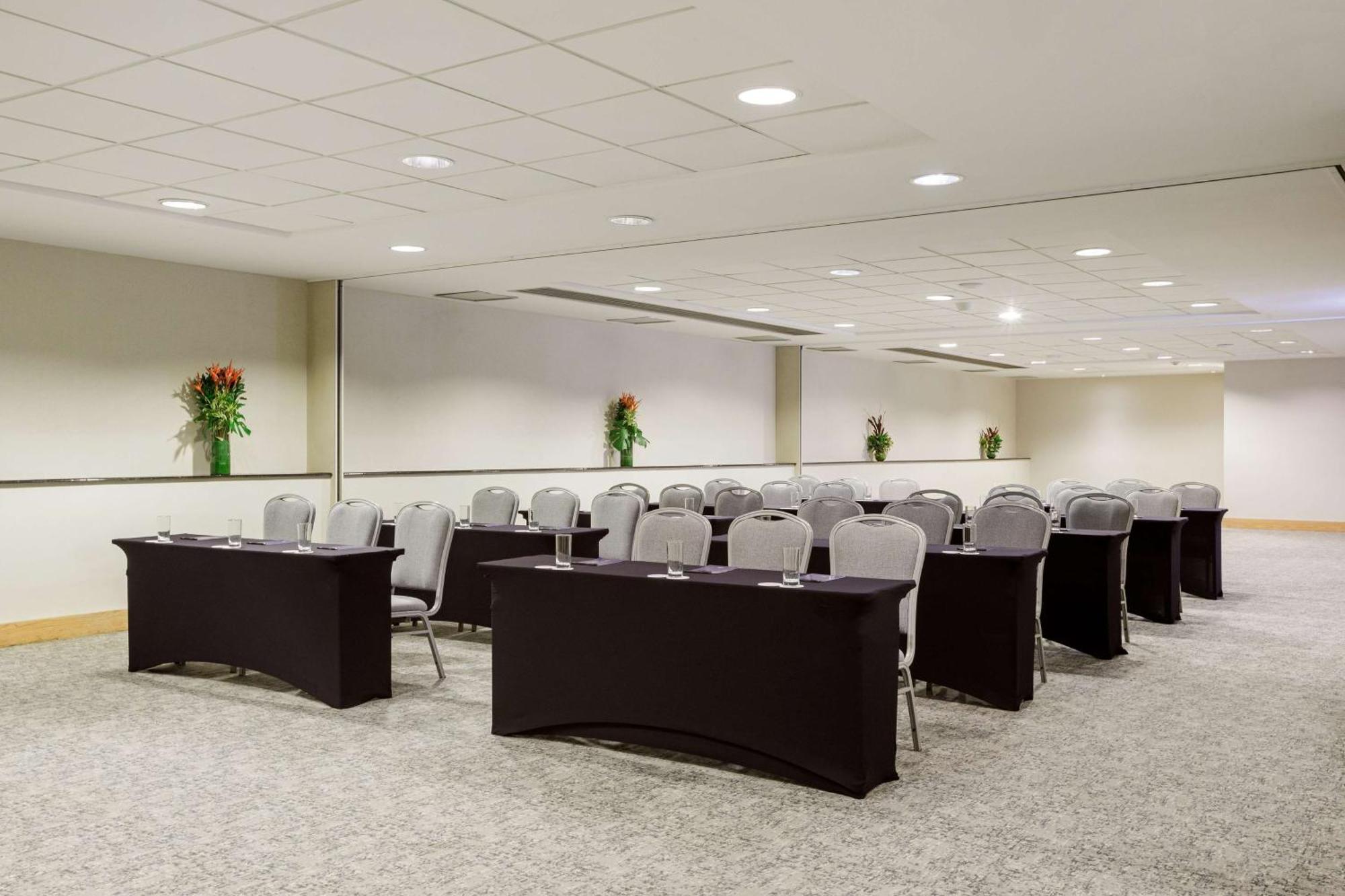 里约热内卢科帕卡巴纳希尔顿酒店 外观 照片 Meeting room